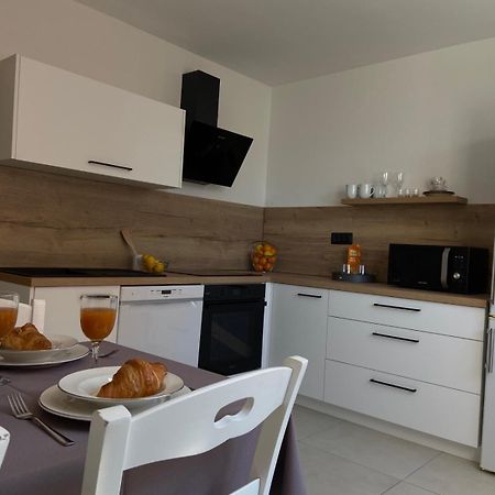 Sunny Apartment In 리예카 외부 사진