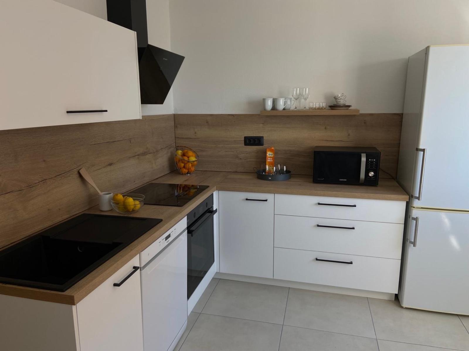 Sunny Apartment In 리예카 외부 사진