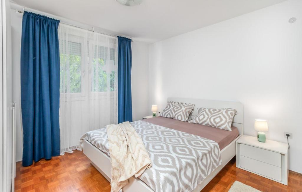 Sunny Apartment In 리예카 외부 사진